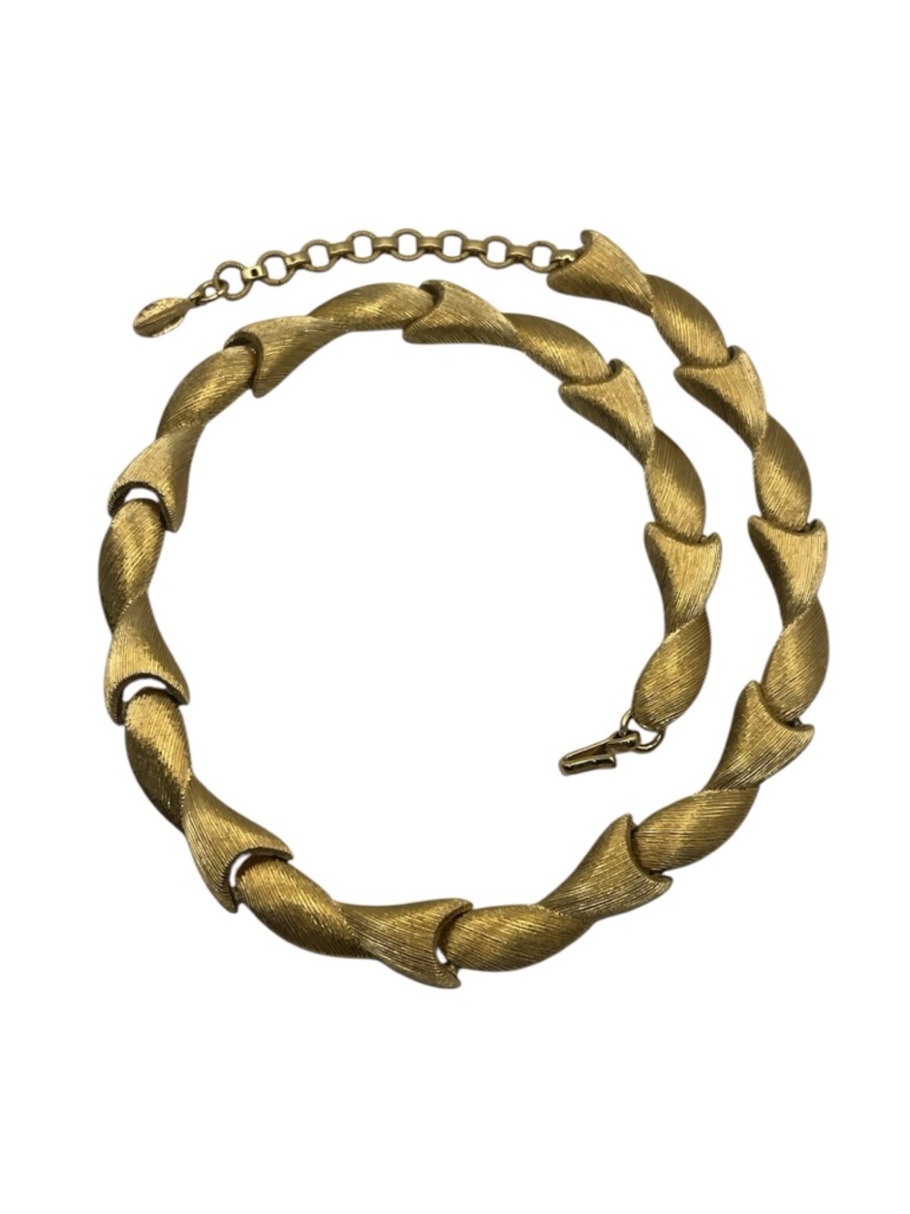 Abstract textured gold tone vintage chain choker necklace